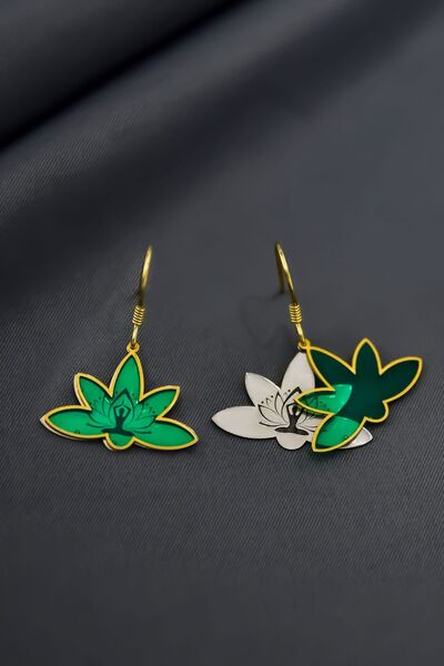 Papatya Silver 925 Ayar Gümüş Rüya Serisi Cam Boyalı Oturmuş Dağ Duruşu , Kendini Buluş Yoga , Lotus Çiçeği Küpe