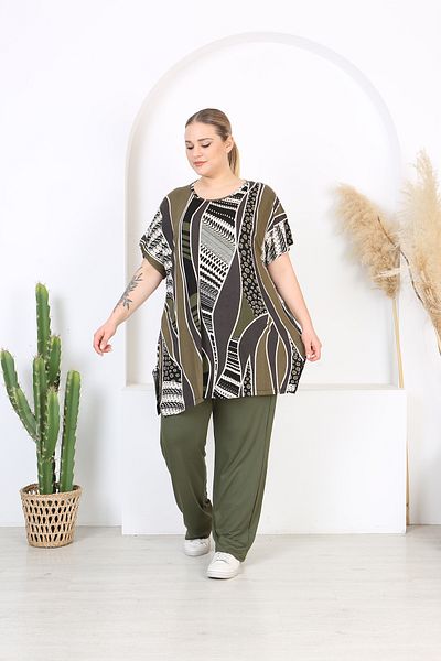 XL Modam Women's Lycra Patterned Suit