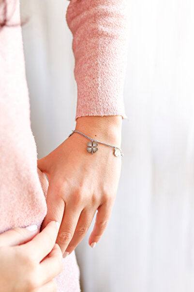 ATALYA ACCESSORY سوار نسائي من الفولاذ موديل ثلاثي البرسيم وحجر الزركون - سوا...