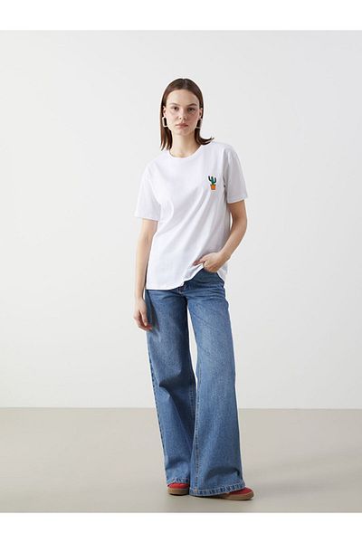 LC Waikiki XSIDE Γυναικείο T-Shirt με κέντημα με λευκό λαιμόκοψη
