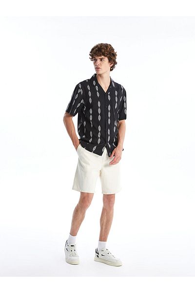 LC Waikiki Ανδρικό πουκάμισο LCW Regular Fit με κοντό μανίκι με σχέδιο ποπλίνα