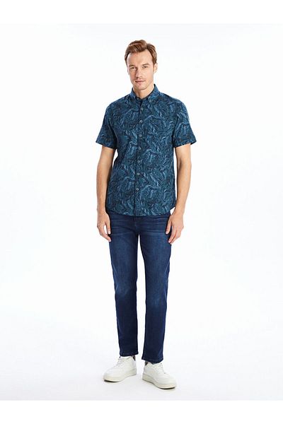 LC Waikiki Ανδρικό πουκάμισο LCW Regular Fit με κοντό μανίκι με σχέδιο ποπλίνα