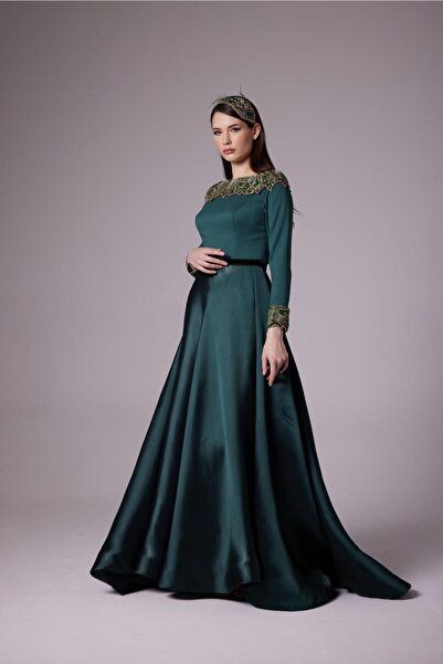 BALA COUTURE Yaka Kol Antik İşleme Gece elbisesi