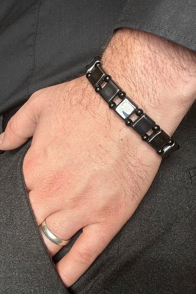 Leo'Stone Premium Series Square Model Natural Hematite Stone Magnetic Lock Men's Bracelet