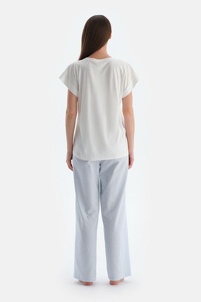Dagi Set de pijamale cu pantaloni tricou cu șase linii cu imprimeu alb