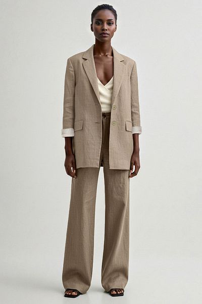 Trendyol Collection Hellkhakifarbene, detaillierte, reguläre Blazerjacke TWOSS25BC00029