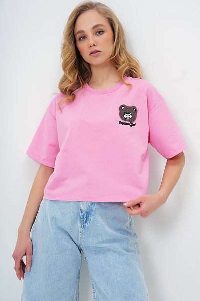 Trend Alaçatı Stili Pink Crew Neck Motif Women's Oversize Crop T-Shirt Alc-X13675