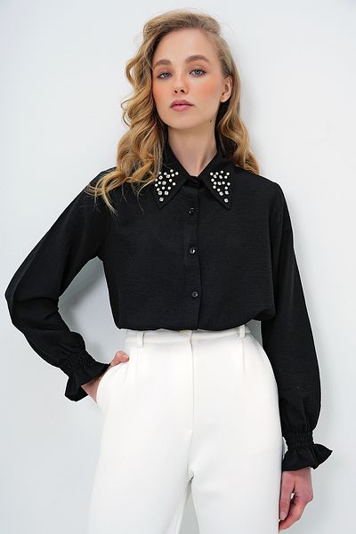 Trend Alaçatı Stili Schwarzes Aerobin-Shirt für Damen mit Perlen- und Steinstickerei ALC-X10085