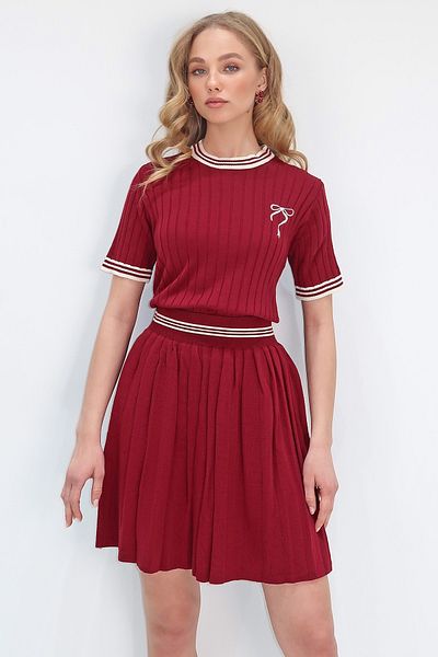 Trend Alaçatı Stili Women's Burgundy Crew Neck Embroidered Knitwear Vluz and Mini Skirt Set Alc-X13677