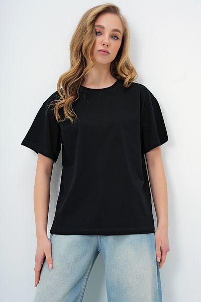 Trend Alaçatı Stili Women's Black Crew Neck Basic T-Shirt Alc-X13684