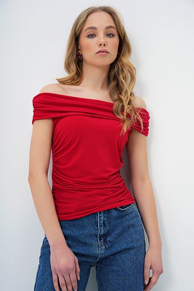 Trend Alaçatı Stili Women's Red Madonna Sleeveless Sandy Blouse Alc-X13492