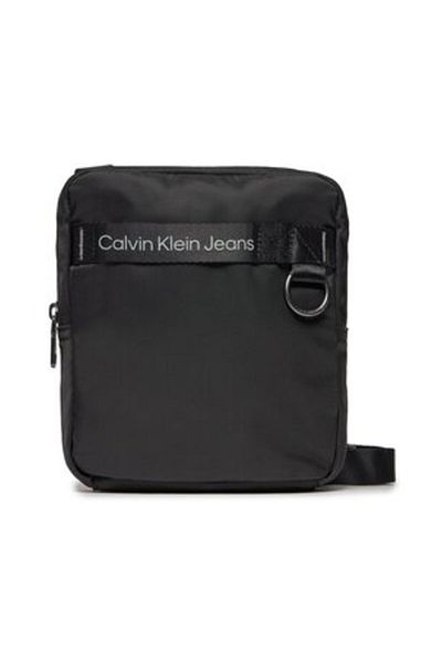 Calvin Klein Černá pánská taška Messenger Bag Urban Explorer Reporter18