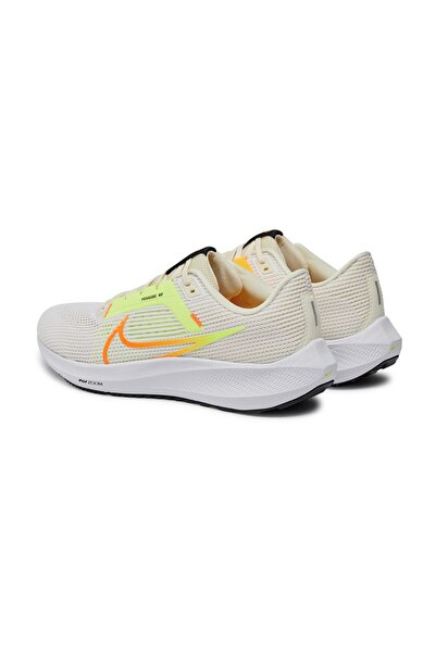 Nike Béžová barva pro dospělé běžecké boty