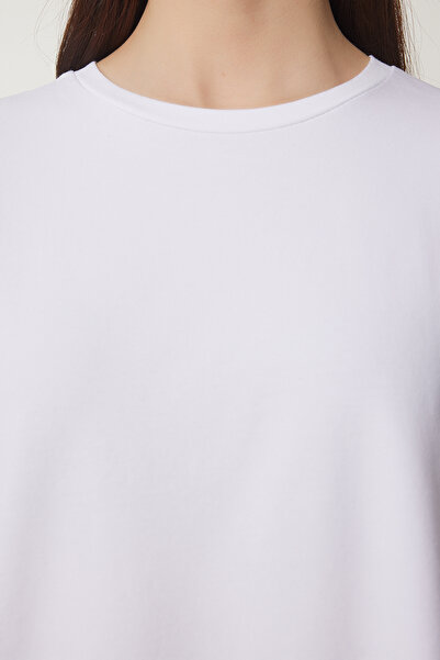 Happiness İstanbul Kadın Beyaz Kırmızı Oversize Tshirtli Pijama Takımı PYS0031