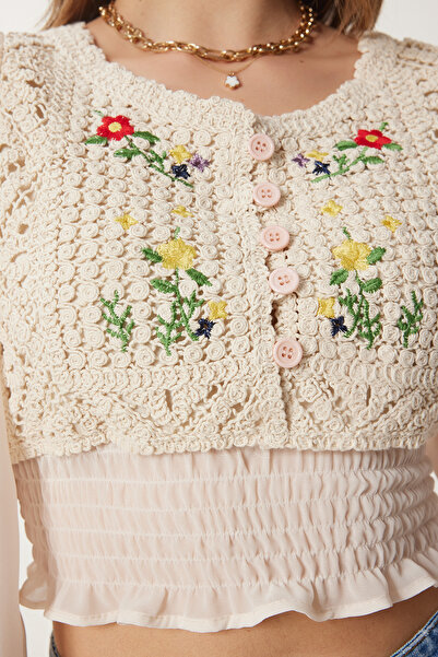 Happiness İstanbul Kadın Krem Nakışlı Mevsimlik Şifon Triko Bluz TP00047