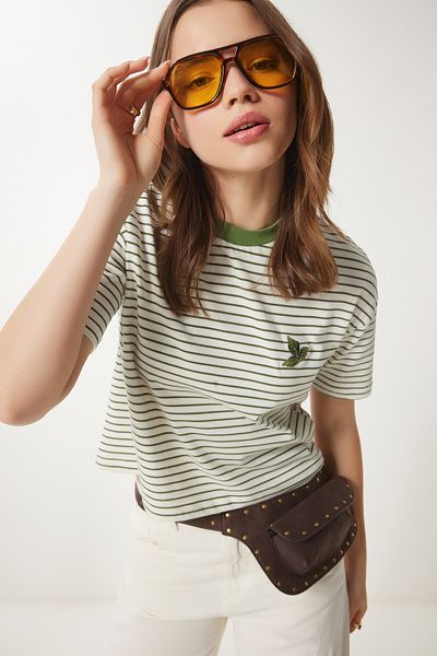 Happiness İstanbul Damen-T-Shirt aus gestreifter Baumwolle mit grünem Knochenstickerei CR00447