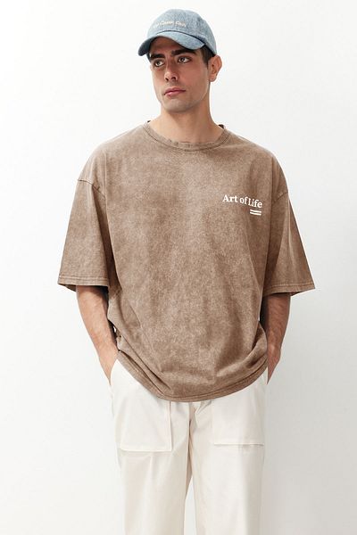 Trendyol Collection Καφέ Oversize/Φαρδιά κοπή Μπλουζάκι με ξεθωριασμένο εφέ 100% βαμβάκι TMNSS23TS00166
