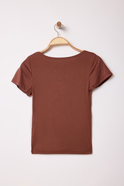 Trendyol Collection Bluză tricotată maro - detaliu cu șnur, asezat pe corp TWOSS25BZ00278