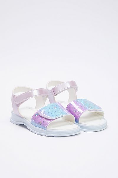 TRENDYOL SHOES Fliederfarbene, glänzende, mit Sternen verzierte Sandalen mit Klettverschluss für Mädchen – TAKSS25SD00027