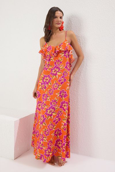 Trendyol Collection Entspanntes Maxikleid mit orangefarbenem und mehrfarbigem Blumenmuster, gewebt aus 60 % Viskose und 40 % Polyester