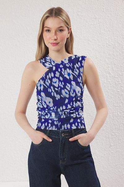 Trendyol Collection Πλεκτή μπλούζα με ασύμμετρο γιακά μπλε ελαστική εφαρμογή - TWOSS25BZ00017
