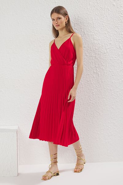 Trendyol Collection Red Waist Opening Midi Double Breasted Pleated Adjustable Strap Knitted Dress Twoss20El2729