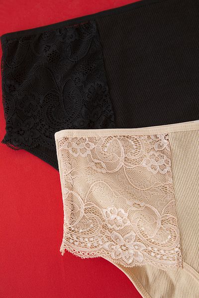 Trendyol Curve Schwarz-Haut 2er-Pack Höschen in Übergröße TBBSS25CM00003