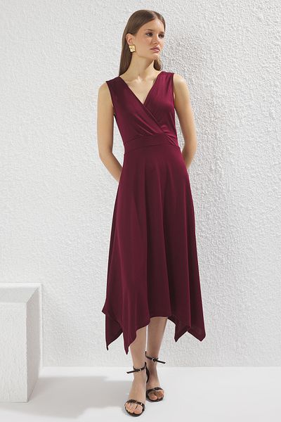 Trendyol Collection Plum Pique με σκίσιμο διπλό στήθος που κλείνει Maxi Flexible πλεκτό φόρεμα TWOSS25EL00458