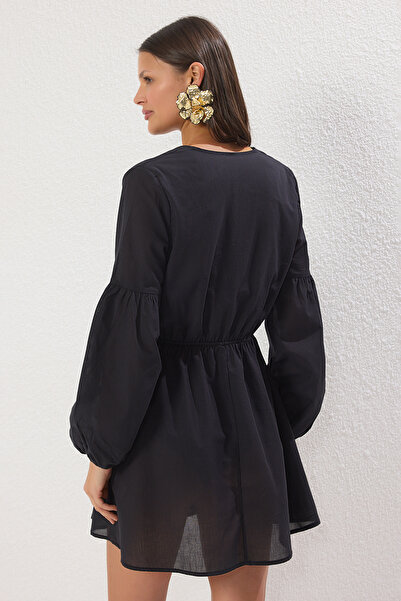 Trendyol Collection Blumen-Maxi-Strandkleid mit Ballonärmeln – TBESS25EL00032