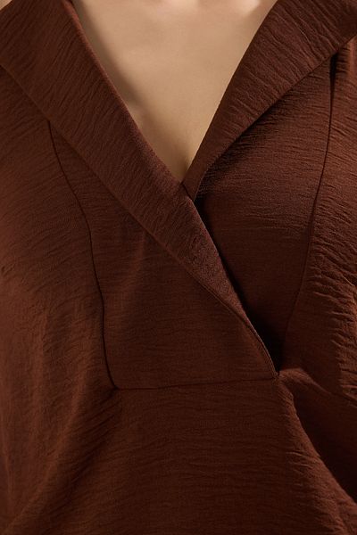 Trendyol Collection Brown Neckline Sleeveless Double Breasted Woven Blouse Twoss25Bz00347