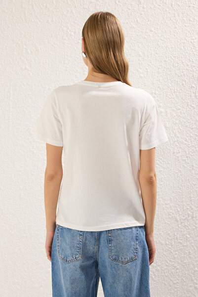 Trendyol Collection Ecru Thick Cotton Floral Embroidered Regular/Normal Fit Knitted T-Shirt Twoss25Ts00157