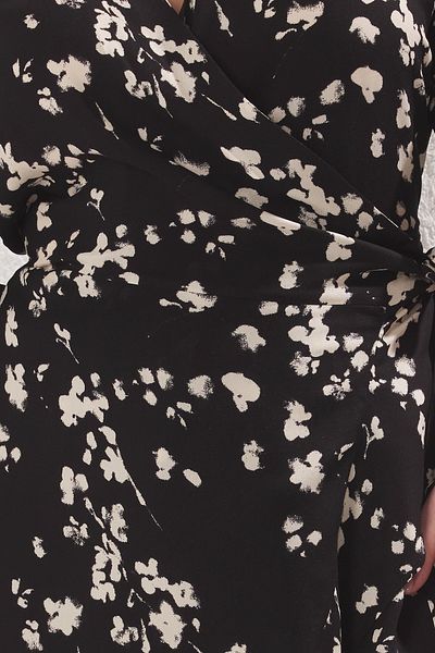 Trendyol Curve Μαύρο φόρεμα Shally Woven Plus Size