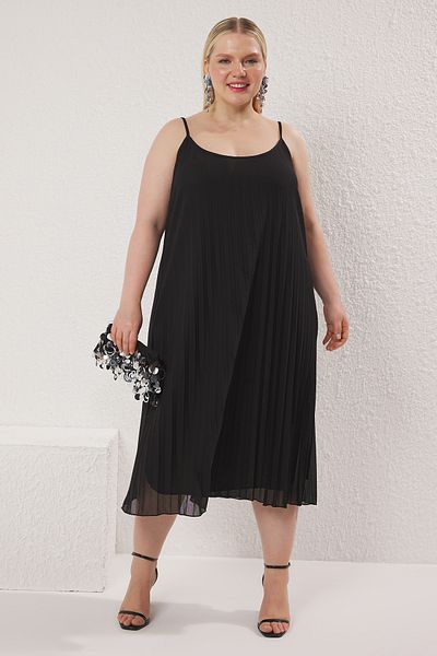 Trendyol Curve Black Straight Slit Maxi Pleated A-Line Stretchy Knitted Dress Tbbss25Ah00128