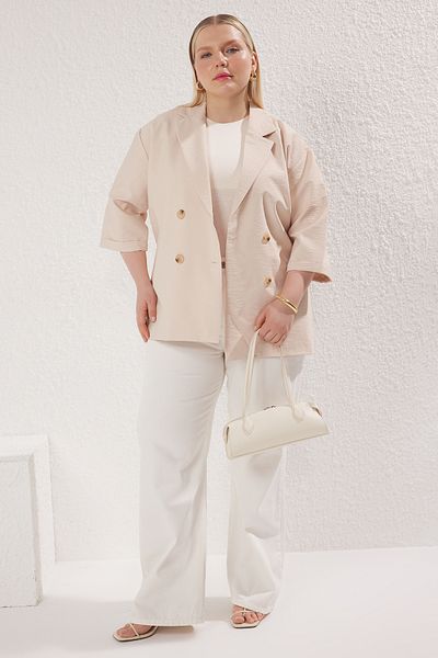 Trendyol Curve Beige Double Breasted Closure Textured Short Sleeve Plus Size Jacket Tbbss25Ag00009