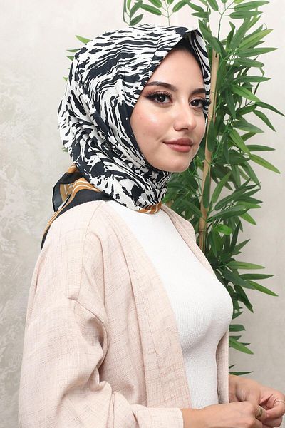 AFVENTE Black Soft Cotton Wavy Patterned Scarf