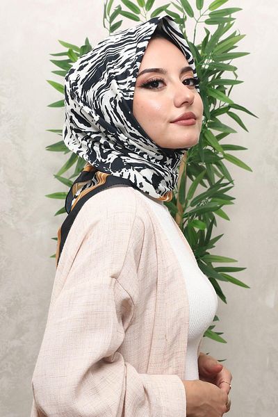 AFVENTE Black Soft Cotton Wavy Patterned Scarf