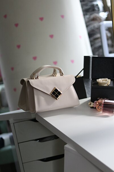 Moom Bag Women's Cream Matte Texture Square Handbag with Gold Accessory Detail