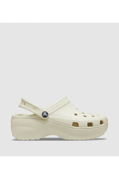 Crocs حذاء كروكس الكلاسيكي ذو النعل السميك للنساء