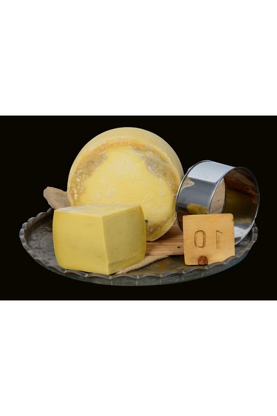 yöresel Kars Eski Kaşarı ( 2 kg)