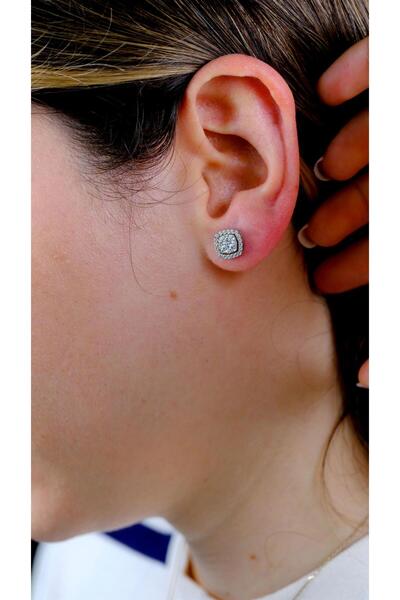 LEA's PIRLANTA 0.66 Karat Pırlanta Kare Küpe