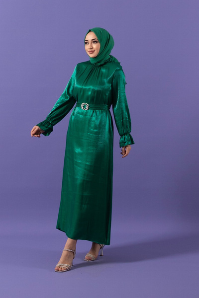 Stilife Taş Tokalı Saten Elbise Yeşil