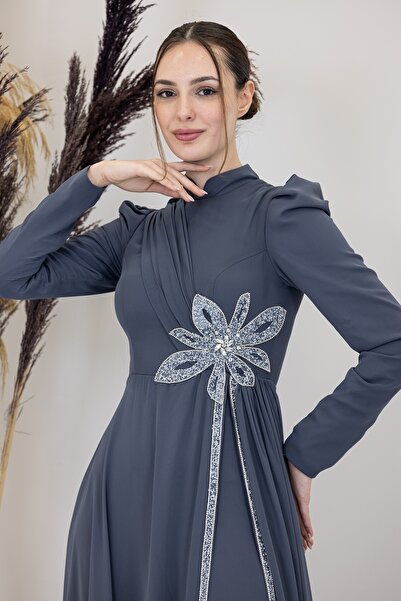 Surikka Λουλουδάτο φόρμα με κάπα ώμου