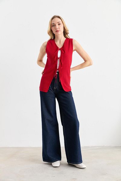 Qutu Butik 0154 Strick Vest with Lace
