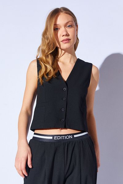 Manche Black V-Neck Classic Waist Buttoned Vest |   Mks 371432 -01