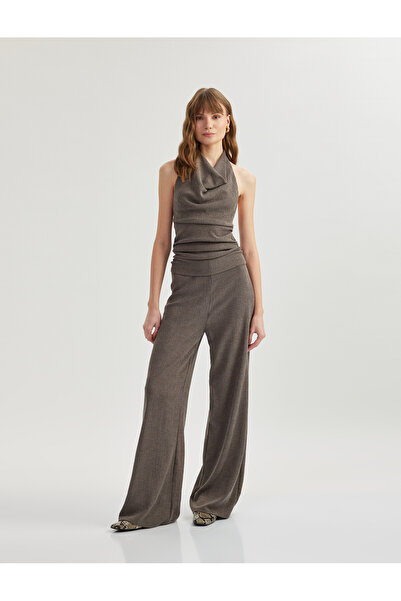 Koton Sleeveless Textured Halter Neck Blouse