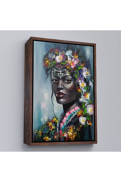 Harita Sepeti Femeie africană cu coroană de flori într-un cadru alb