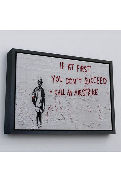 Harita Sepeti Banksy în cadru auriu, dacă începând de la început nu poți fi de succes, faceți o atac aerian, pictură pe pânză
