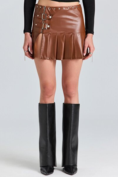 World Fashion Trends 2781 Плисирана кафява кожена пола с цепка