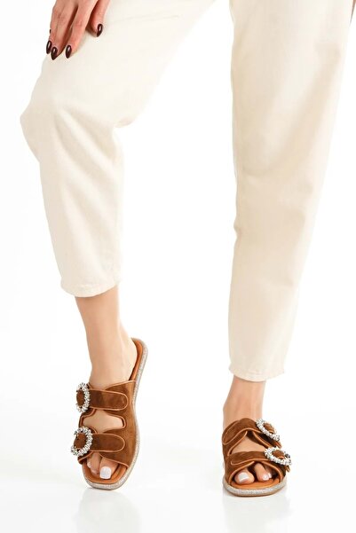 Zeyn 8069 Жіночі шкіряні тапочки з камінцями та пряжкою