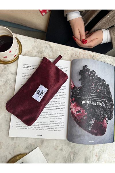 bee store Claret Red, Washable Zippered Single Eye Fabric Pencil Case, Makeup Bag, Pen Holder
